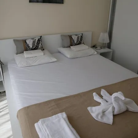 Апартамент Luxury - South Bay Варна
